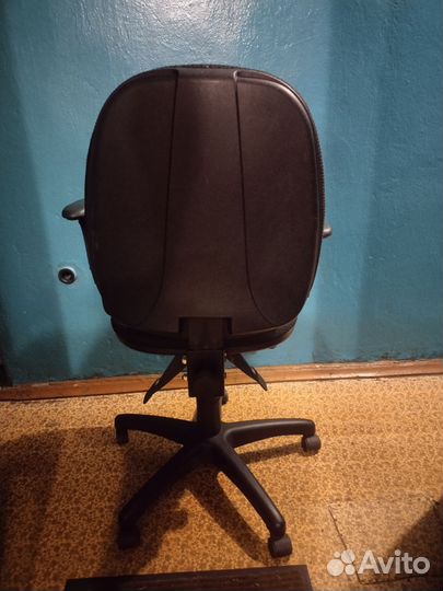 Компьютерное кресло