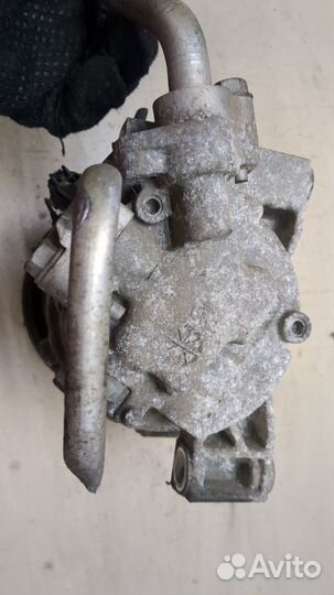 Компрессор кондиционера Nissan Almera Tino