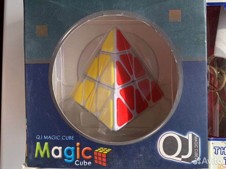 Головоломка треугольник кубика рубика