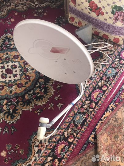 Антенна спутниковая