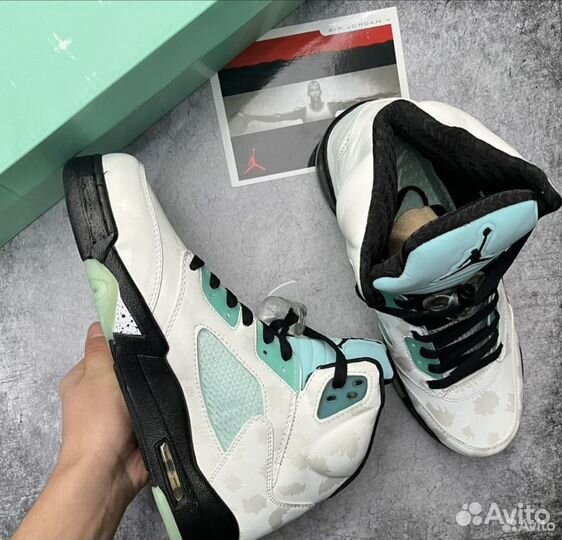 Кроссовки nike air jordan 5 retro island green