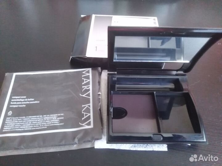 Футляр Mary Kay для косметики средний