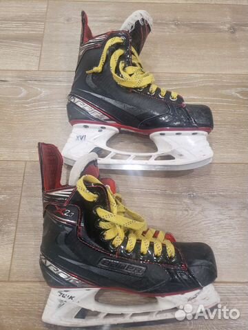 Хоккейная экипировка. Коньки шорты щитки нагрудник