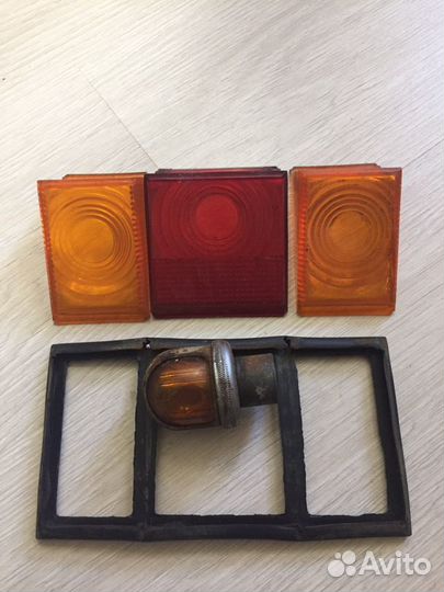 Продам фонари на мотороллер Вятка