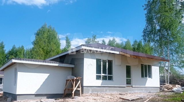Дом 100 м² на участке 10 сот.