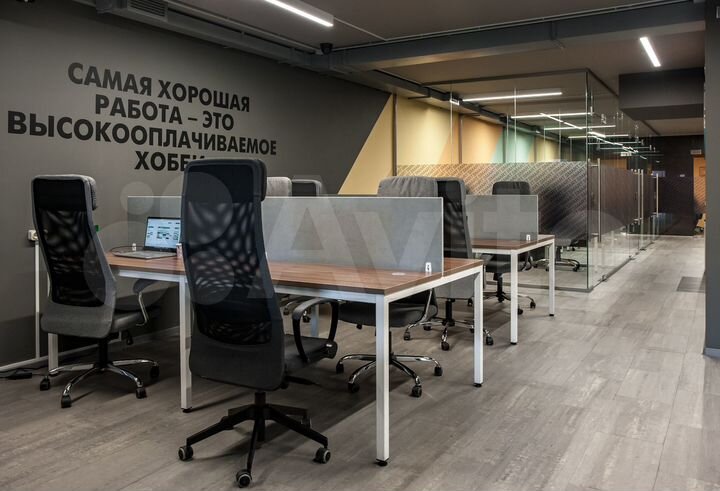 Оборудованный офис с мебелью 227 м²