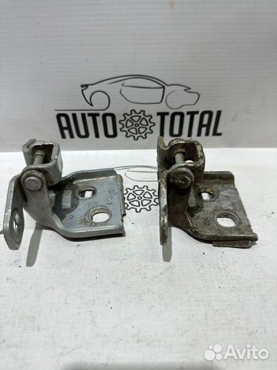 Петли двери задние левые Renault Logan K7J710 2008