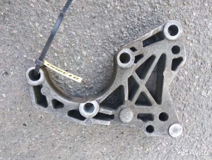 Кронштейн гидроусилителя BMW 5 E39 32422247556