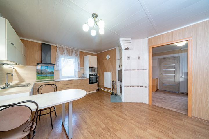 Дом 185 м² на участке 28 сот.