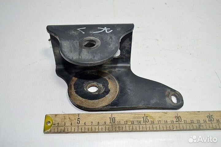 Кронштейн амортизатора кабины, передний правый MAN