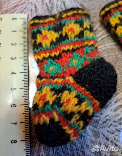 Варежки и носочки сувенирные