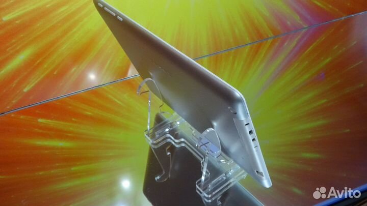 Новый тип подставки для смартфона/планшета