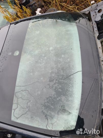 Стекло лобовое Renault Fluence седан M4R 2011