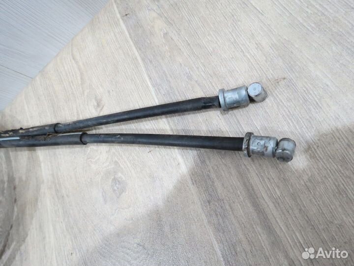 Трос ручника Mitsubishi Lancer 10