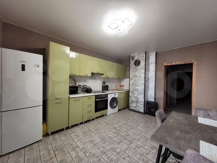 2-к. квартира, 70 м², 8/18 эт.