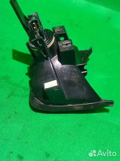 Поворотник левый bmw e34 китай