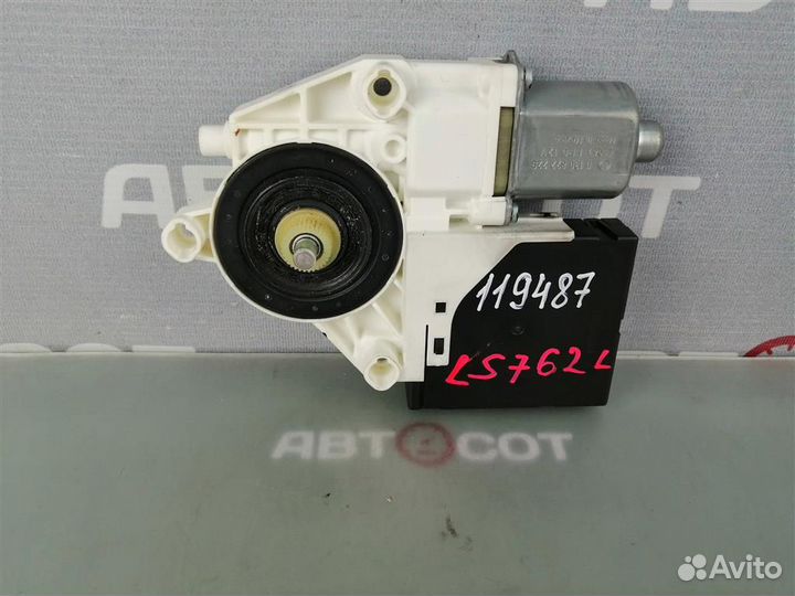 Моторчик стеклоподъемника передней правой двери