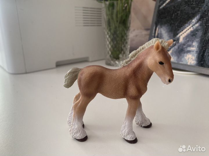 Лошадь игрушка