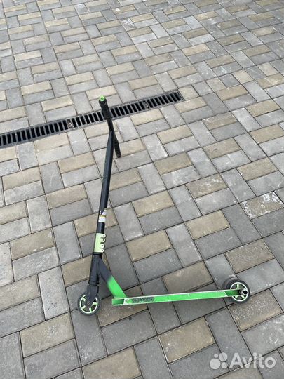 Трюковой самокат mongoose