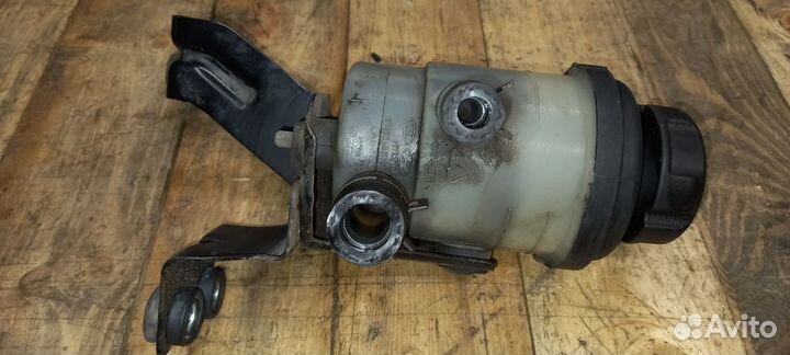 Бачок гидроусилителя Kia Sorento 1 2006-2011