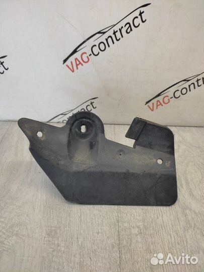 Брызговик задний левый Skoda Octavia A5 1.6 2011