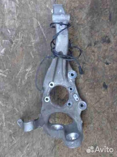 Цапфа/кулак поворотный передний правый Mercedes-Be