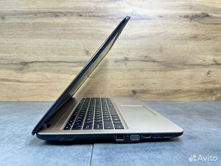 Ноутбук asus RAM 2GB/AMD E1-6010/SSD 120gb