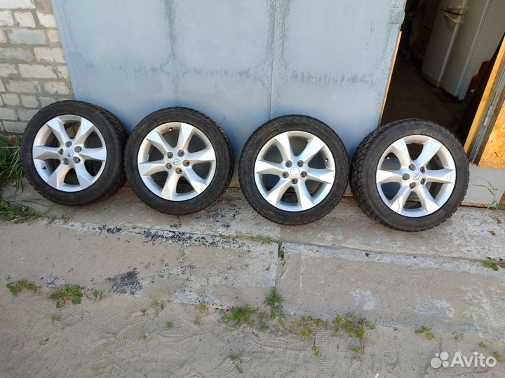 Sava Eskimo Stud 215/55 R17 94T