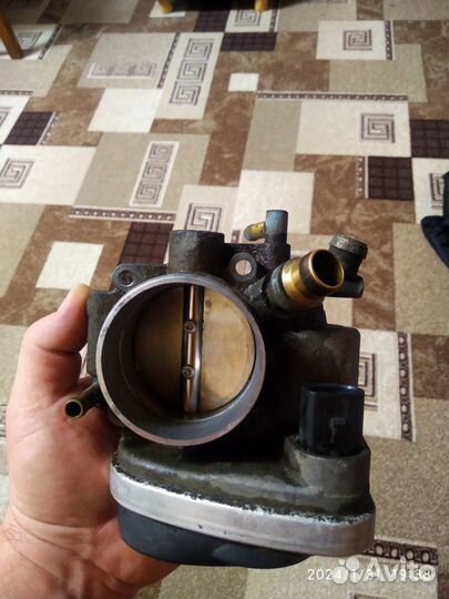 Дроссельная заслонка Опель Зафира Б 2008г. Z18XER