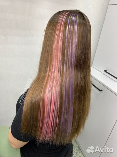 Аксессуары для волос, пряди, расчески, крабики