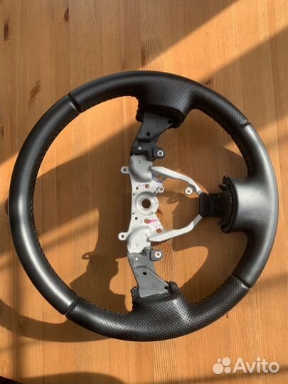 Руль кожаный на Toyota Auris/Ractis/Voxy