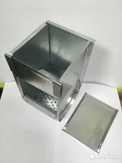 Кормушка бункерная