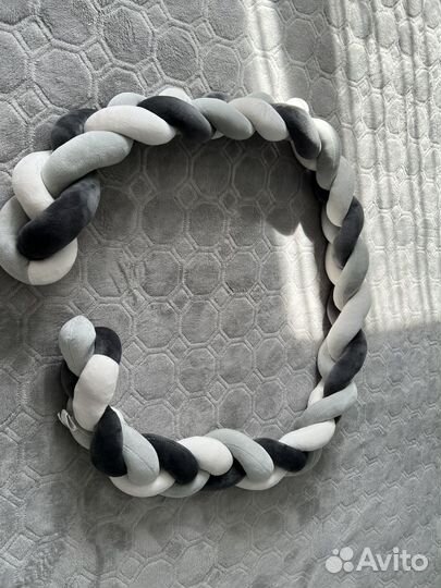 Косичка бортик в кроватку для новорожденного