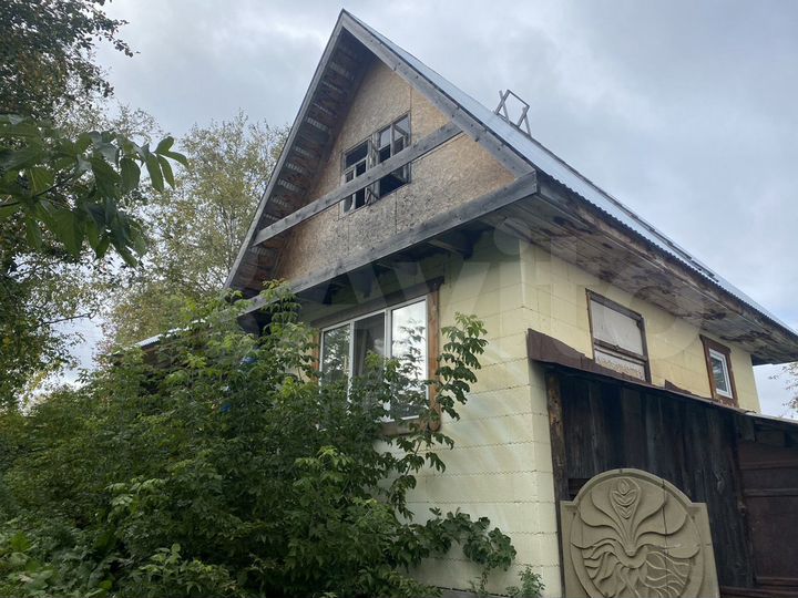 Дом 24,9 м² на участке 12 сот.