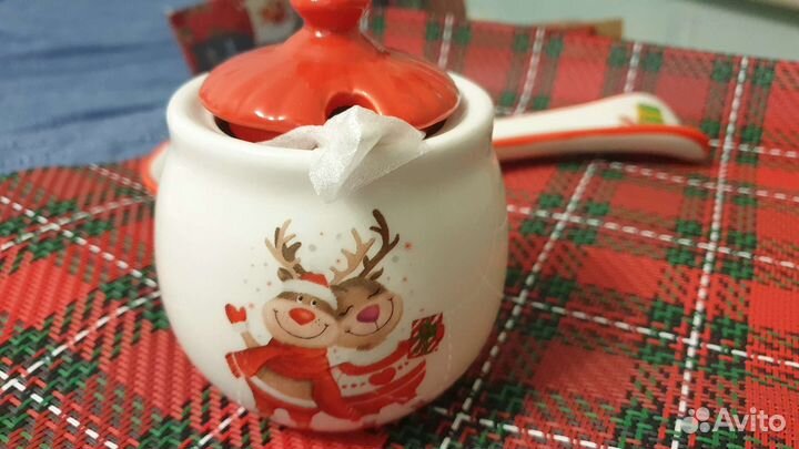 Новогодний набор посуды подходит для прдарка