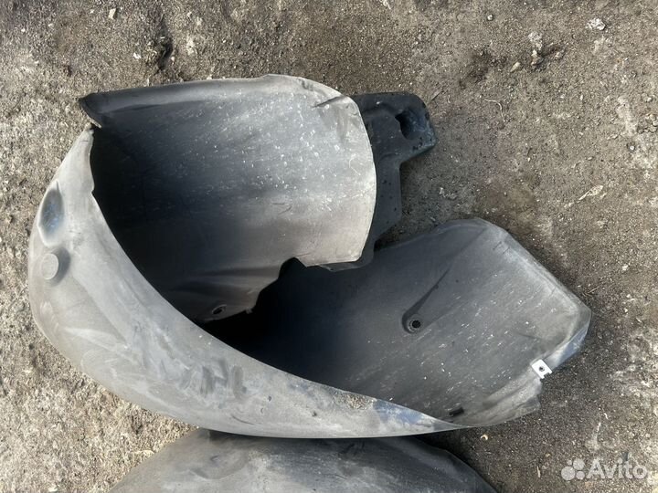 Задние подкрылки Mercedes W220