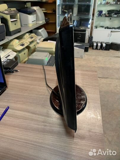 Монитор LG w2053s