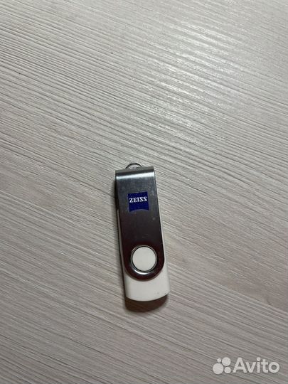 Флешка usb 16gb Zeiss