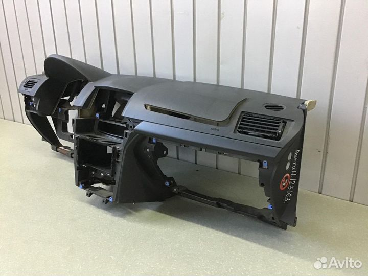 Торпедо Opel Astra H Family 2004-2015