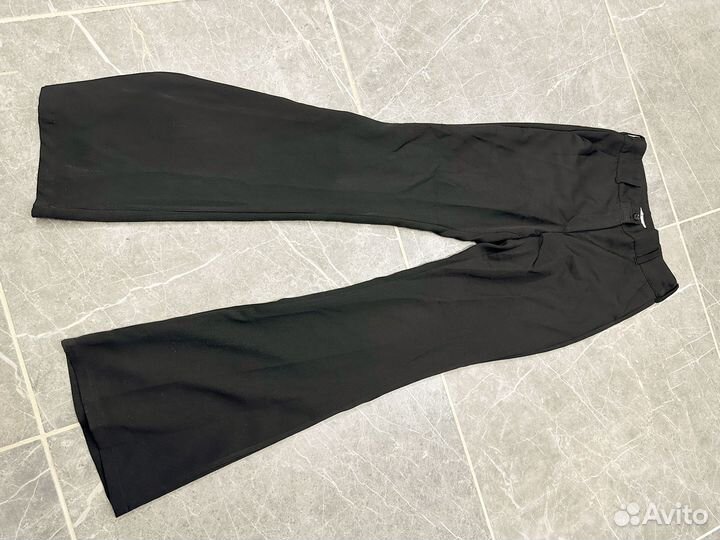 Брюки клеш от колена и блузка