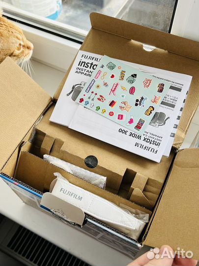 Новые Instax Wide 300 Toffee Fujifilm