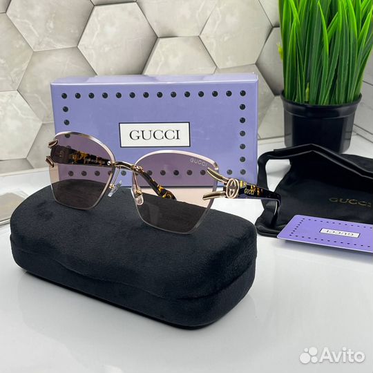 Солнцезащитные очки женские gucci