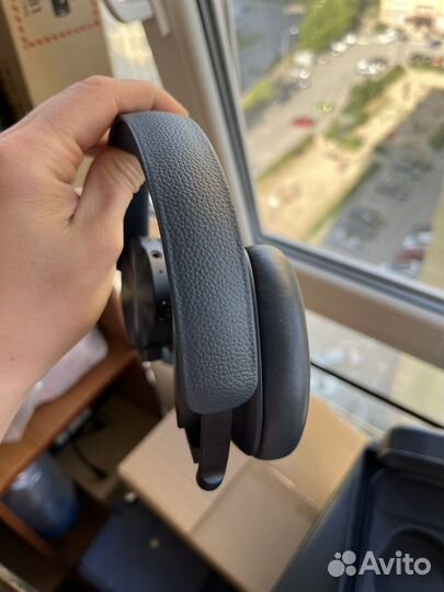 Наушники Bang Olufsen H95