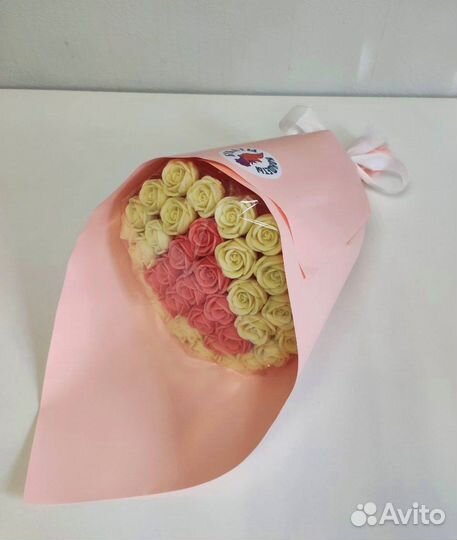 Розы из Белого Шоколада - 37 шт в Букете