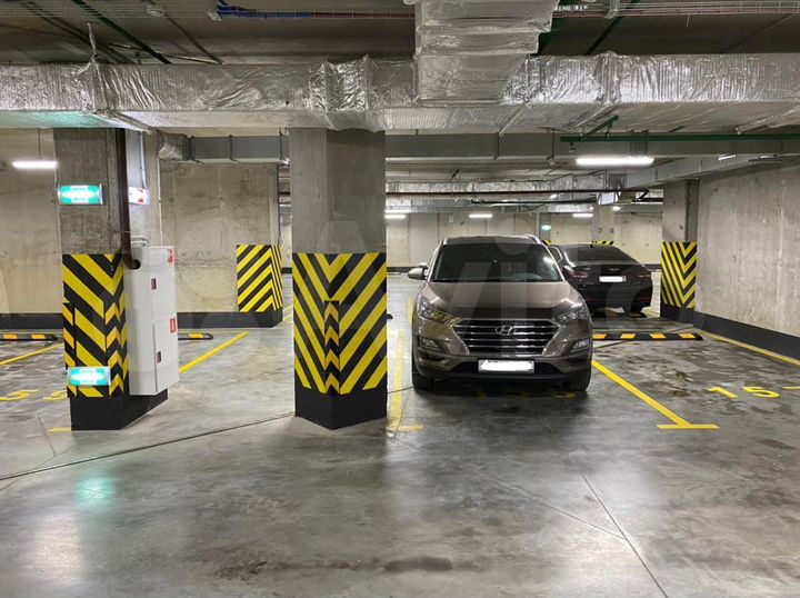 Машиноместо, 15 м²