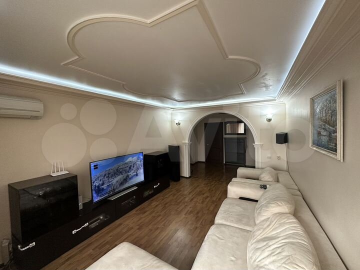 4-к. квартира, 80 м², 4/5 эт.