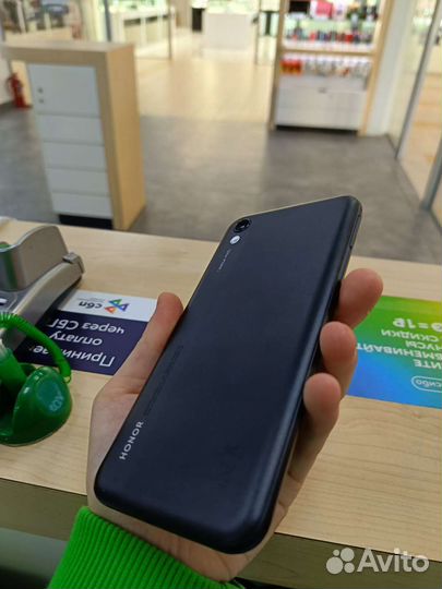 Мобильные телефоны honor