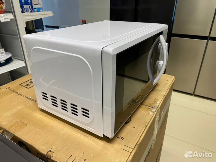 Микроволновая печь Comfee CMW207M02W