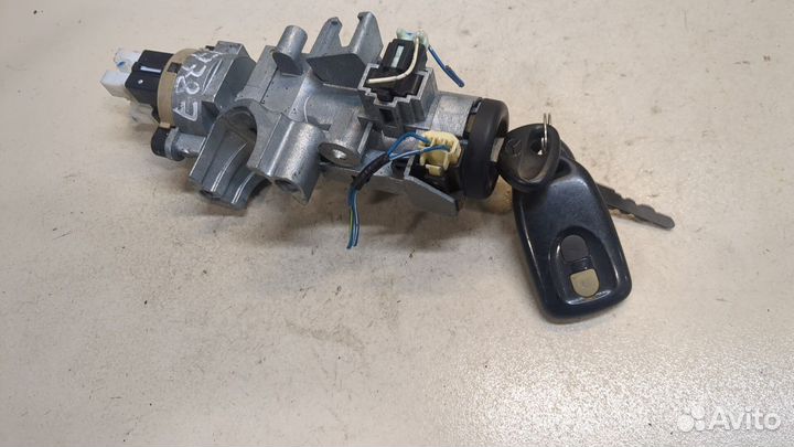 Замок зажигания Mazda 323 (BJ), 2000