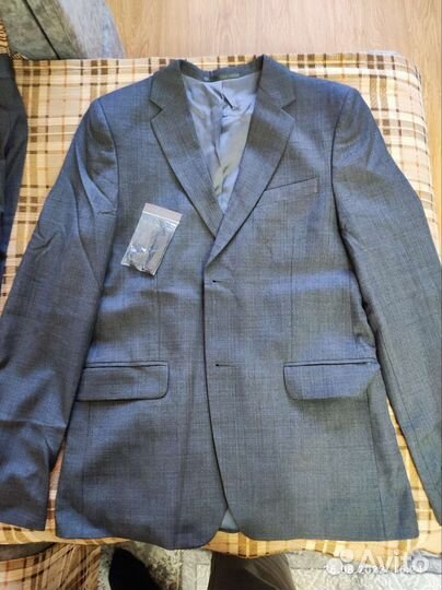 Школьный костюм для мальчика серый